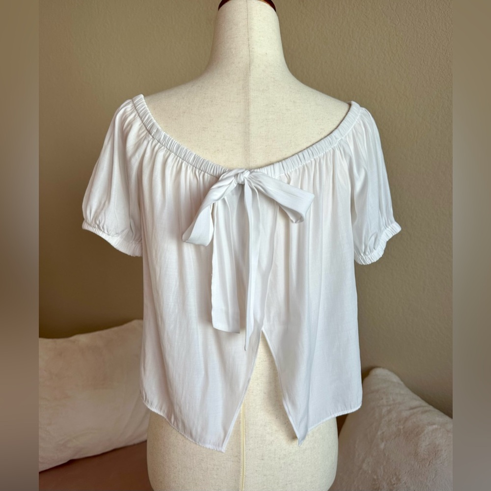 Express Bow Tie Split Open Back Crop Top White Blouse Women’s Roomy XS Soft Girl